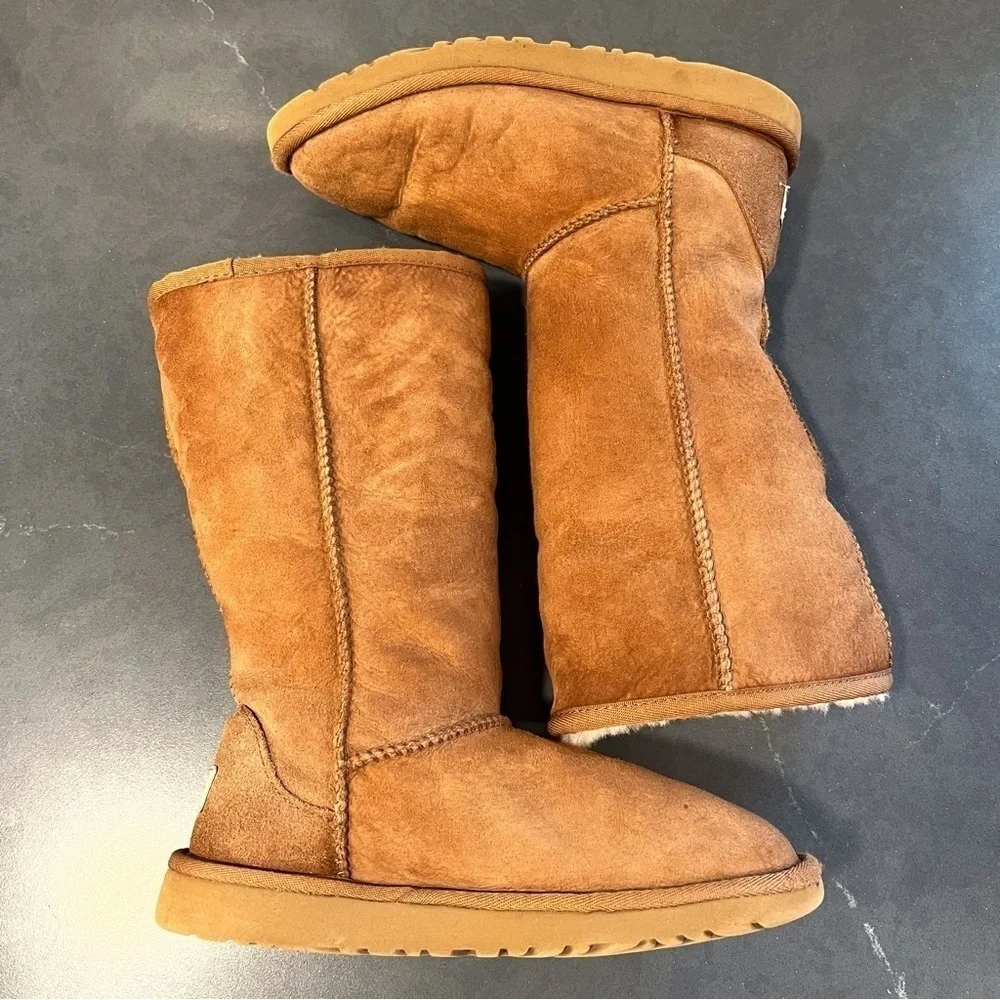 UGG Y4 W6 chestnut suede classic tall wool lined boots